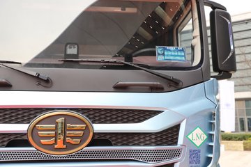 �ൺ��� ӥ; ����� 600���� 6X4 LNG�Զ���ǣ����(һ�����12��)(������ƿ)ͼƬ