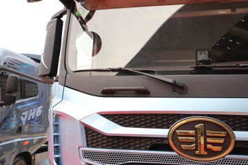 �ൺ��� ӥ; ����� 600���� 6X4 LNG�Զ���ǣ����(һ�����12��)(������ƿ)ͼƬ