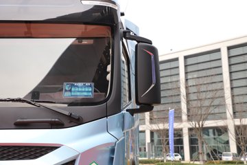 �ൺ��� ӥ; ����� 600���� 6X4 LNG�Զ���ǣ����(һ�����12��)(������ƿ)ͼƬ