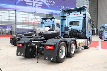 �ൺ��� ӥ; ����� 600���� 6X4 LNG�Զ���ǣ����(һ�����12��)(������ƿ)ͼƬ