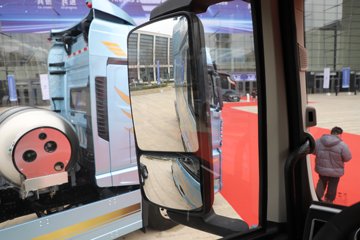 �ൺ��� ӥ; ����� 600���� 6X4 LNG�Զ���ǣ����(һ�����12��)(������ƿ)ͼƬ