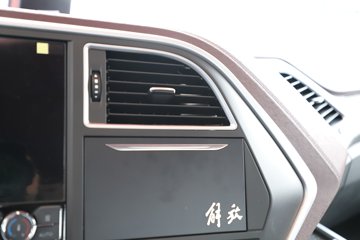 �ൺ��� ӥ; ����� 600���� 6X4 LNG�Զ���ǣ����(һ�����12��)(������ƿ)ͼƬ