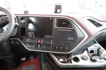 �ൺ��� ӥ; ����� 600���� 6X4 LNG�Զ���ǣ����(һ�����12��)(������ƿ)ͼƬ