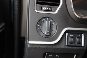 �ൺ��� ӥ; ����� 600���� 6X4 LNG�Զ���ǣ����(һ�����12��)(������ƿ)ͼƬ