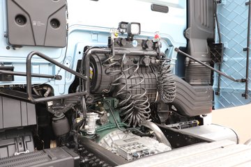 �ൺ��� ӥ; ����� 600���� 6X4 LNG�Զ���ǣ����(һ�����12��)(������ƿ)ͼƬ