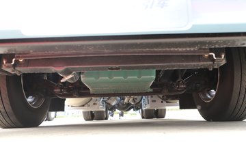 �ൺ��� ӥ; ����� 600���� 6X4 LNG�Զ���ǣ����(һ�����12��)(������ƿ)ͼƬ