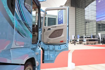 һ����� J7�ؿ� ����� ���ļ��� 600���� 6X4 LNG�Զ���ǣ����(Һ��)(CA4250P77M26T1E6)ͼƬ