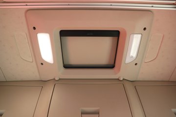 һ����� J7�ؿ� ����� ���ļ��� 600���� 6X4 LNG�Զ���ǣ����(Һ��)(CA4250P77M26T1E6)ͼƬ