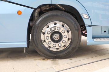 һ����� J7�ؿ� ����� ���ļ��� 600���� 6X4 LNG�Զ���ǣ����(Һ��)(CA4250P77M26T1E6)ͼƬ