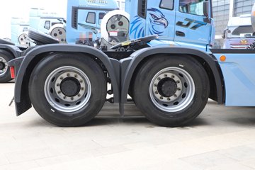 һ����� J7�ؿ� ����� ���ļ��� 600���� 6X4 LNG�Զ���ǣ����(Һ��)(CA4250P77M26T1E6)ͼƬ