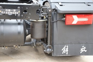 һ����� J7�ؿ� ����� ���ļ��� 600���� 6X4 LNG�Զ���ǣ����(Һ��)(CA4250P77M26T1E6)ͼƬ