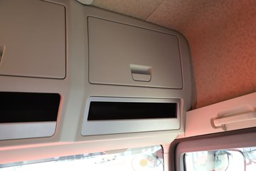 һ����� J7�ؿ� 660���� 6X4 LNG�Զ���ǣ����(CA4250P77M26T1E6)ͼƬ