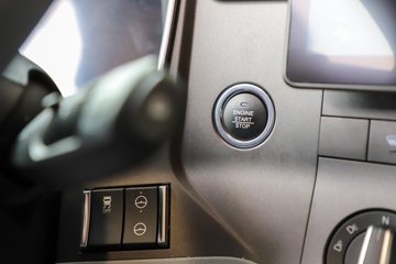 һ����� J7�ؿ� 660���� 6X4 LNG�Զ���ǣ����(CA4250P77M26T1E6)ͼƬ