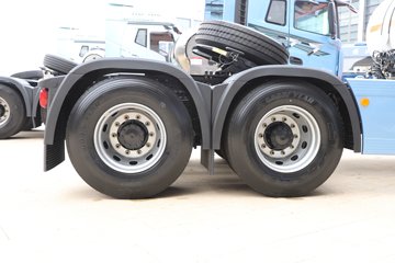 һ����� J7�ؿ� 660���� 6X4 LNG�Զ���ǣ����(CA4250P77M26T1E6)ͼƬ