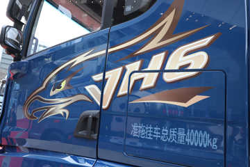 �ൺ��� ��JH6�ؿ� 600���� 6X4 LNG�Զ���ǣ����ͼƬ