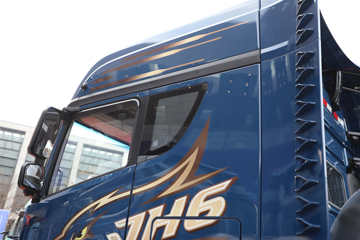 �ൺ��� ��JH6�ؿ� 600���� 6X4 LNG�Զ���ǣ����ͼƬ