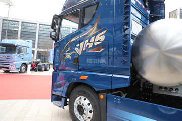 �ൺ��� ��JH6�ؿ� 600���� 6X4 LNG�Զ���ǣ����ͼƬ