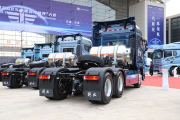 �ൺ��� ��JH6�ؿ� 600���� 6X4 LNG�Զ���ǣ����ͼƬ