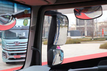 �ൺ��� ��JH6�ؿ� 600���� 6X4 LNG�Զ���ǣ����ͼƬ