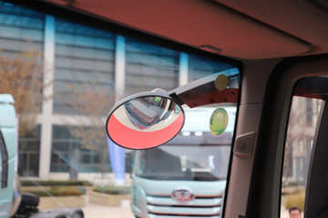 �ൺ��� ��JH6�ؿ� 600���� 6X4 LNG�Զ���ǣ����ͼƬ