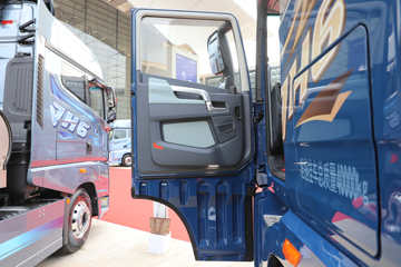 �ൺ��� ��JH6�ؿ� 600���� 6X4 LNG�Զ���ǣ����ͼƬ