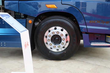 �ൺ��� ��JH6�ؿ� 600���� 6X4 LNG�Զ���ǣ����ͼƬ