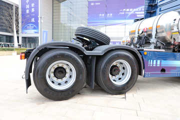 �ൺ��� ��JH6�ؿ� 600���� 6X4 LNG�Զ���ǣ����ͼƬ