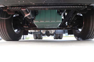 �ൺ��� ��JH6�ؿ� 600���� 6X4 LNG�Զ���ǣ����ͼƬ