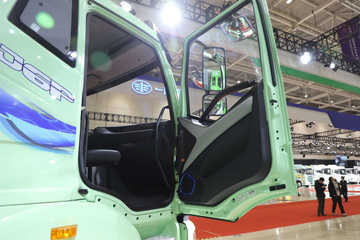 һ����� J6P 8X4 7.8�״��綯��ж��400.61kWhͼƬ