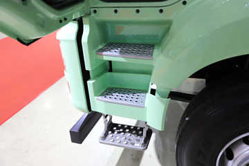 һ����� J6L 6X4 ���綯ǣ����400.61kWhͼƬ