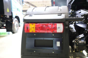 һ����� J6L 6X4 ���綯ǣ����400.61kWhͼƬ