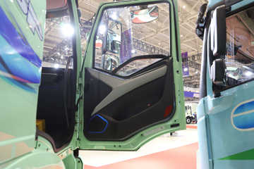 һ����� J6P 8X4 5.6�״��綯��ж��600.92kWhͼƬ