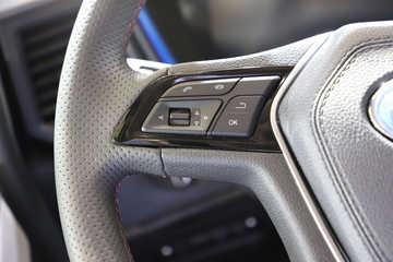 һ����� J6P 8X4 5.6�״��綯��ж��600.92kWhͼƬ