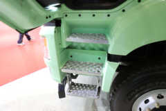 一汽解放 J6P 8X4 5.6米纯电动自卸车600.92kWh