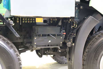 һ����� J6P 8X4 5.6�״��綯��ж��600.92kWhͼƬ