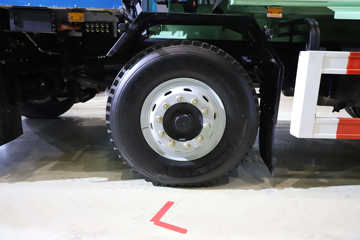 һ����� J6P 8X4 5.6�״��綯��ж��600.92kWhͼƬ