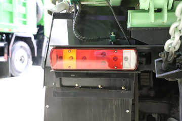 һ����� J6P 8X4 5.6�״��綯��ж��600.92kWhͼƬ