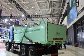 һ����� J6P 8X4 5.6�״��綯��ж��600.92kWhͼƬ