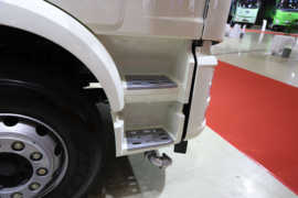 一汽解放底盘&nbsp;扫路车驾驶室图片