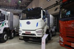 一汽解放 J6L 8X4 7.08方纯电动混凝土搅拌车350kwh