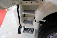 一汽解放 J6L 8X4 7.08方纯电动混凝土搅拌车350kwh