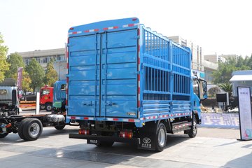 �й����� ���� ����Max 4.5T 4.18�׵��Ŵ��綯��դʽ�Ῠ132kWhͼƬ