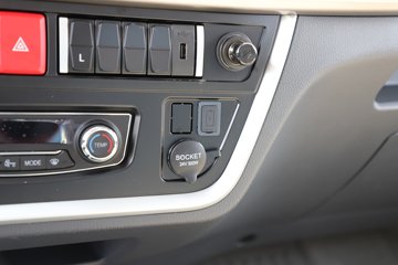 �й����� ���� ����Max 4.5T 4.18�׵��Ŵ��綯��դʽ�Ῠ132kWhͼƬ