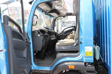 �й����� ���� ����Max 4.5T 4.18�׵��Ŵ��綯��դʽ�Ῠ132kWhͼƬ