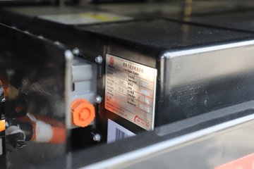 �й����� ���� ����Max 4.5T 4.18�׵��Ŵ��綯��դʽ�Ῠ132kWhͼƬ