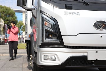 �й����� ���� ����Max 4.5T 4.18�׵��Ŵ��綯��ʽ�Ῠ140.95WhͼƬ