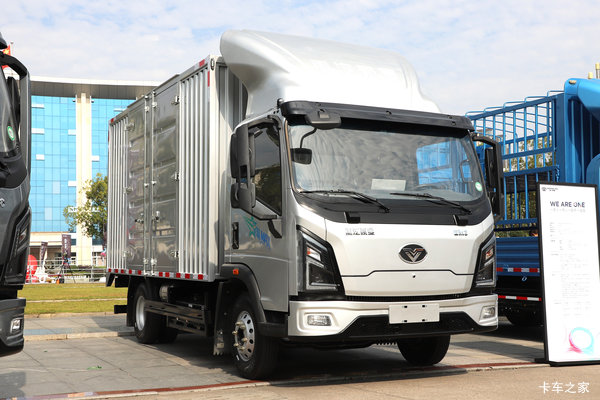 中国重汽 豪曼 星蓝Max 4.5T 4.18米单排纯电动厢式轻卡140.95Wh