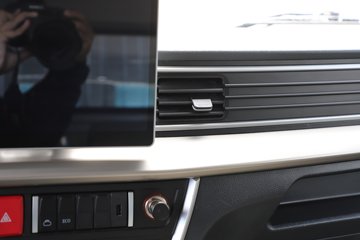 �й����� ���� ����Max 4.5T 4.18�׵��Ŵ��綯��ʽ�Ῠ140.95WhͼƬ