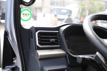 �й����� ���� ����Max 4.5T 4.18�׵��Ŵ��綯��ʽ�Ῠ140.95WhͼƬ