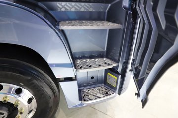 �ൺ��� ��JH6 600���� 8X4 9.5��AMT�Զ�����դʽ�ػ���ͼƬ